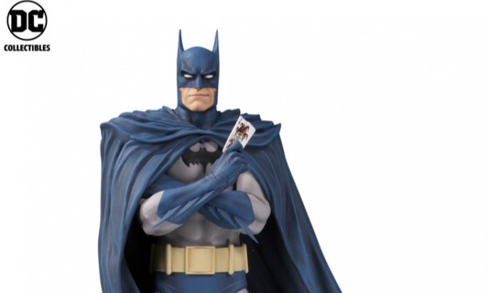 DC Collectibles DC 设计师系列【蝙蝠侠by Brian Bolland】全身雕像作品