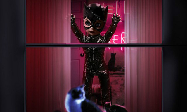 MEZCO 活死人娃娃系列《蝙蝠侠大显神威》猫女