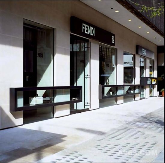 Fendi 品牌计划在2012年底前增加在中国的店铺