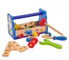 小孩子与玩具是伙伴关系