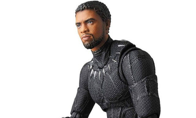 MAFEX《复仇者联盟3：无限战争》黑豹 Black Panther