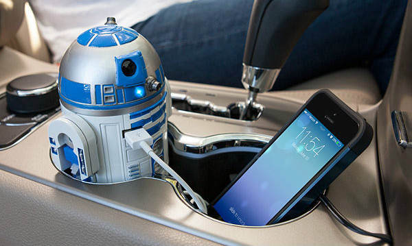 ThinkGeek【R2-D2 车用充电器】