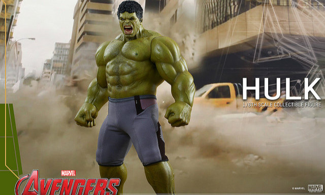 Hot Toys 《复仇者联盟2：奥创纪元》绿巨人 浩克