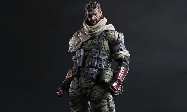 PlayArts 改 合金装备 V：幻痛 Punished Snake (惩戒之蛇)