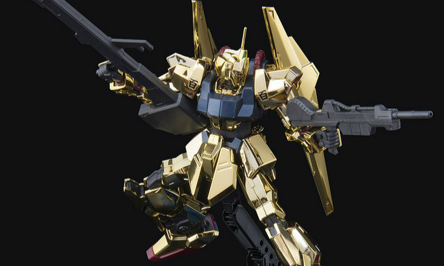 万代 HGUC 1/144《机动战士Z高达》MSN-00100 百式 Revive [金色镀膜版]