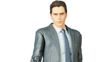 MAFEX《蝙蝠侠：侠影之谜》布鲁斯·韦恩 Bruce Wayne 1/12 比例可动人偶作品