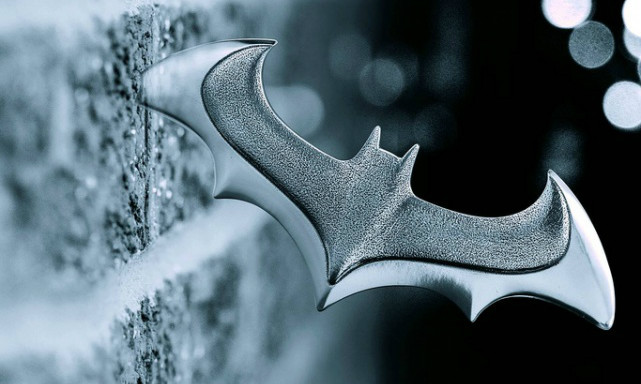 Royal Selangor DC Comics【蝙蝠飞镖拆信刀】Batarang Letter Opener