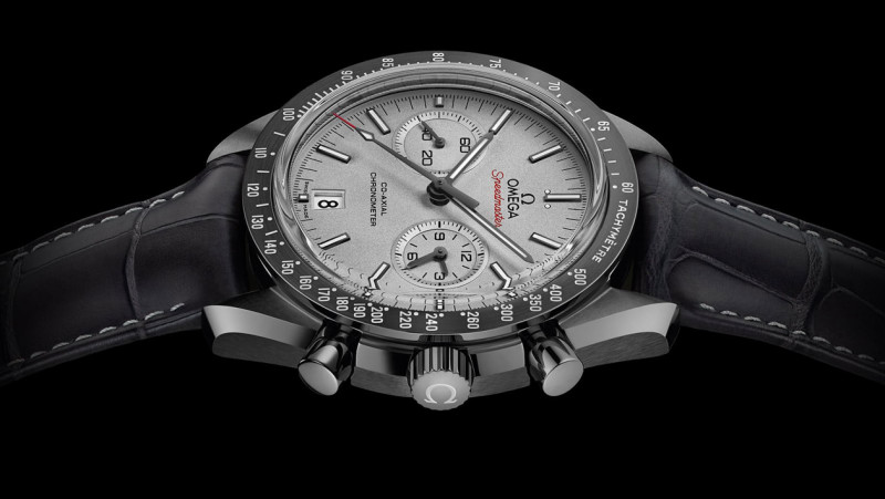 新旧材质的灰色地带 OMEGA Speedster Grey Side of the Moon