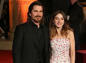 蝙蝠侠变时尚摩西Christian Bale in dunhill