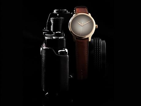 H. MOSER & CIE 烟熏面盘 层次感再升华