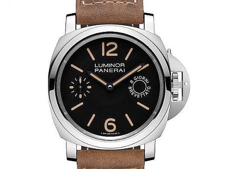 PANERAI 向传奇海军致敬