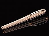 MONTEGRAPPA Piccola Solitario 撰述美学、炫耀美丽母亲的自我特质