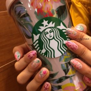 日本星巴克在Instagram新话题！STARBUCKQUEEN“星巴克指彩”超可爱