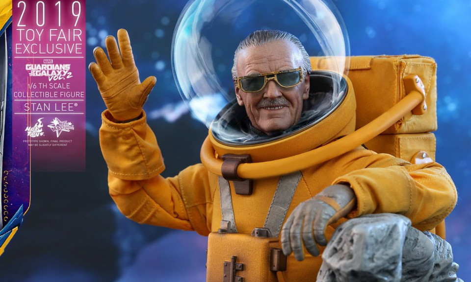 Hot Toys《银河护卫队2》斯坦·李 Stan Lee® 1/6 比例人偶作品