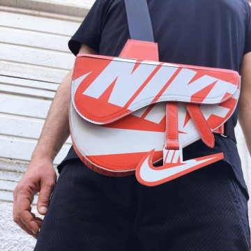 NIKE x DIOR 的超炸联名？网友脑洞大开把 Nike 鞋盒做成“ Dior 马鞍包”！今晚就拿男友的鞋盒来试试看⋯