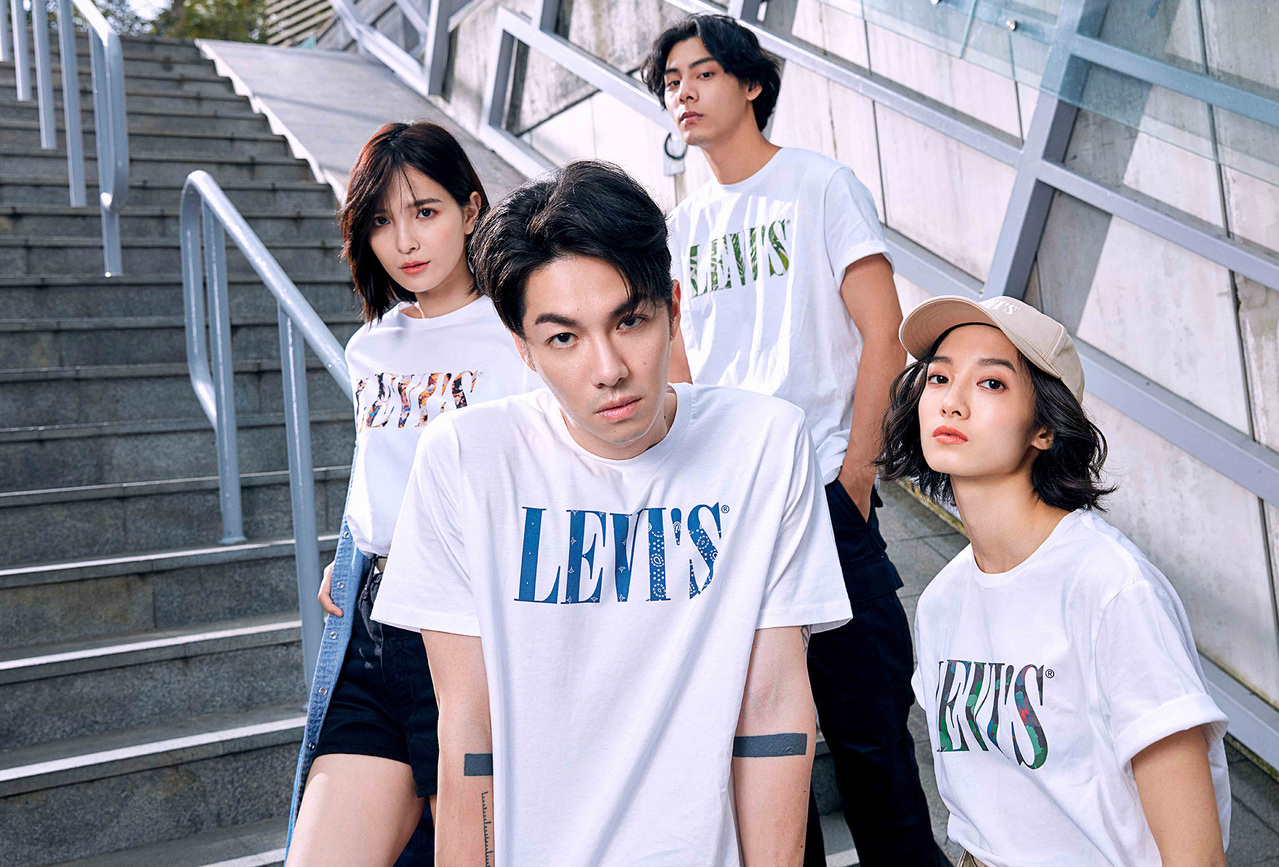 大Logo就是潮！AAPE大玩美式街头文化、Levi‘s重塑品牌经典