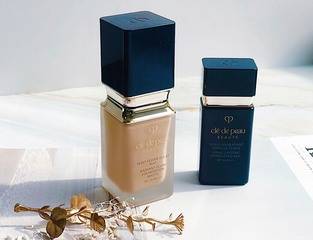 cle de peau Beaute 肌肤之钥 - 奢华造光雾面感奶油肌底妆 粉底控只能尖叫着大喊：“这个夏天真的无法更美了！”