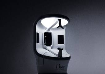 Dior 迪奥 - 全方位智能肤测仪，尖端肤质检测，进化美妍咨询  保养不再凭“感觉” 智能辅助更有感