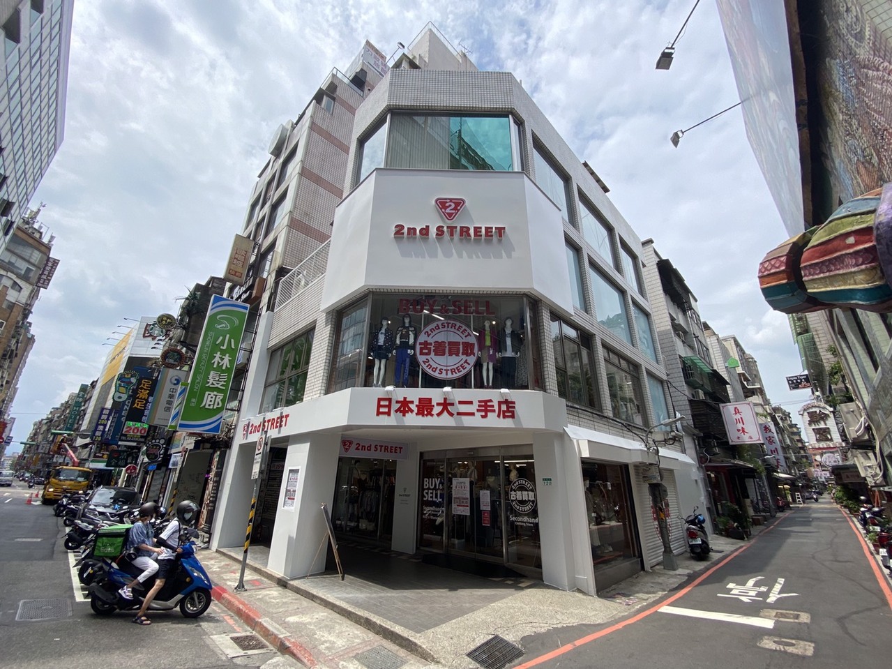 日本最大二手衣连锁店2nd STREET登台 超过7,000件精品等消费者淘宝